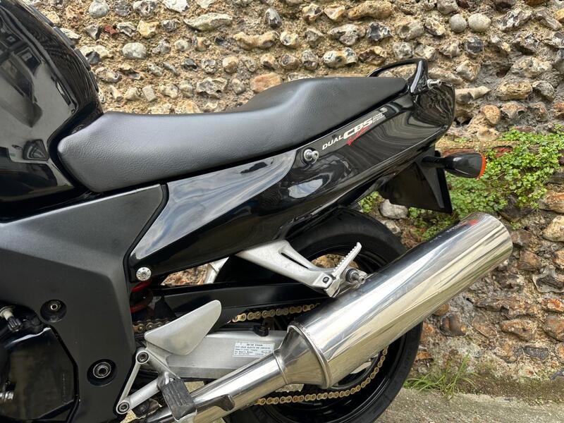 HONDA CBR1100XX Super Blackbird