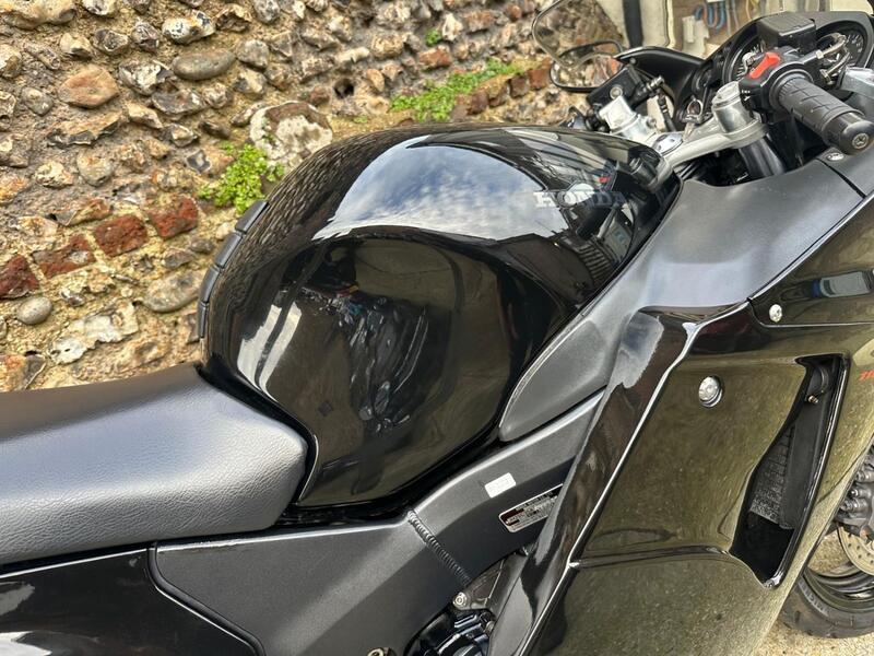 HONDA CBR1100XX Super Blackbird