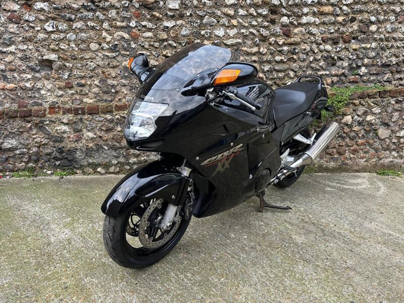 HONDA CBR1100XX Super Blackbird