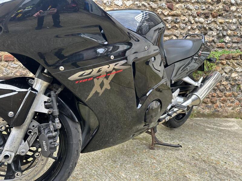 HONDA CBR1100XX Super Blackbird