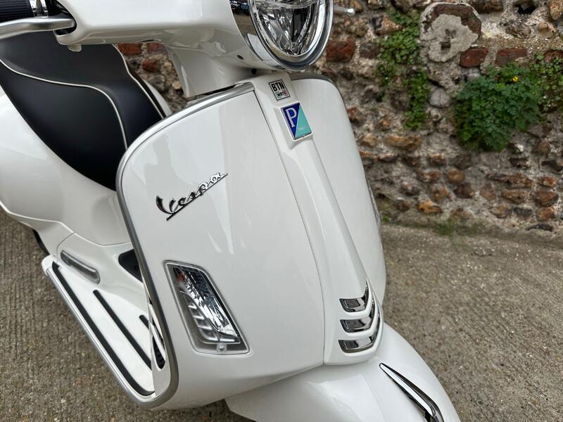 PIAGGIO Vespa GTS