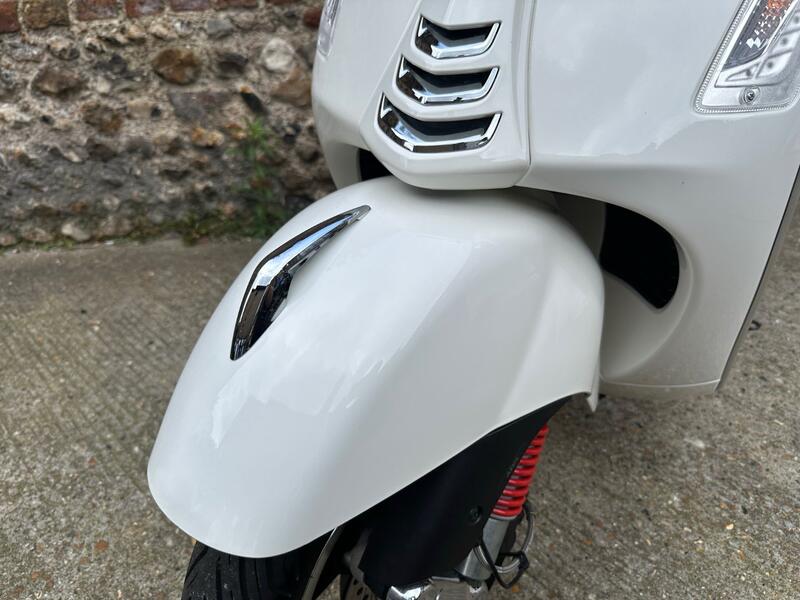 PIAGGIO Vespa GTS