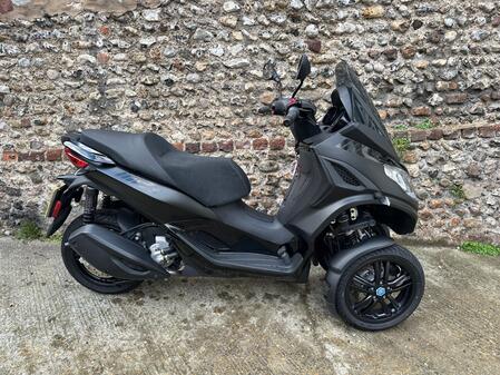 PIAGGIO MP3 HPE