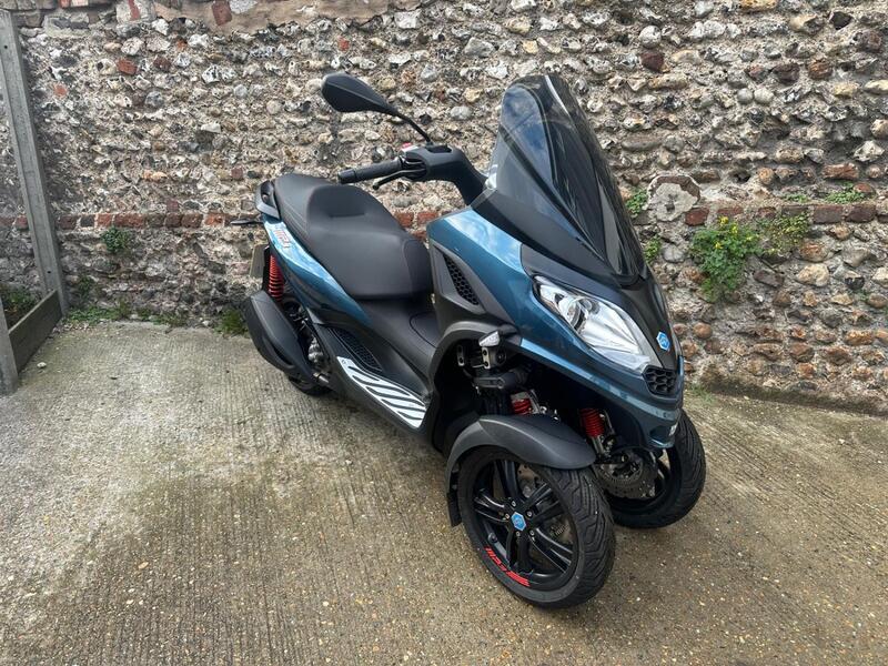 PIAGGIO MP3