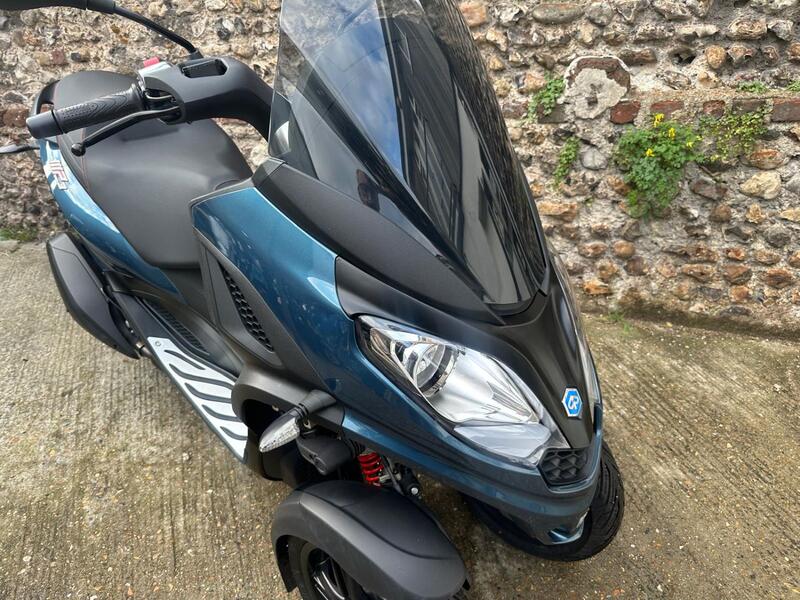 PIAGGIO MP3