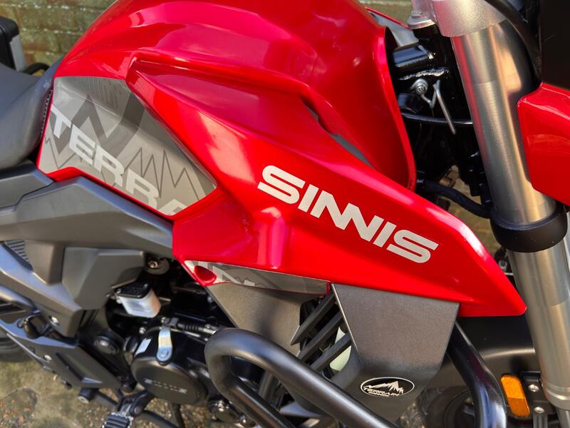 SINNIS TERRAIN 125