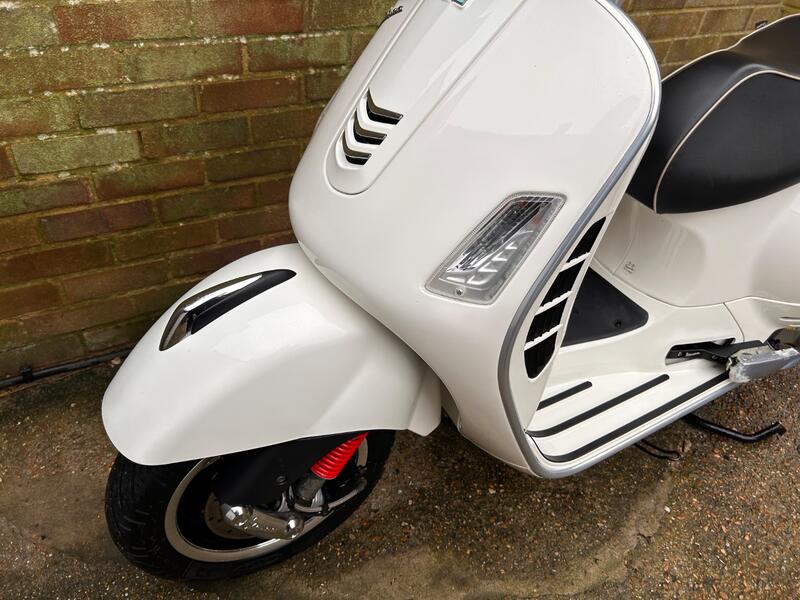 PIAGGIO Vespa GTS