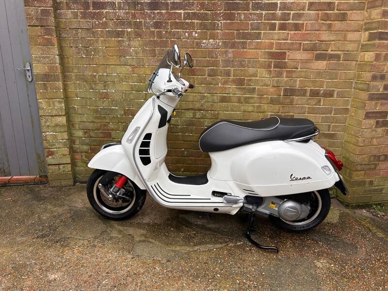 PIAGGIO Vespa GTS