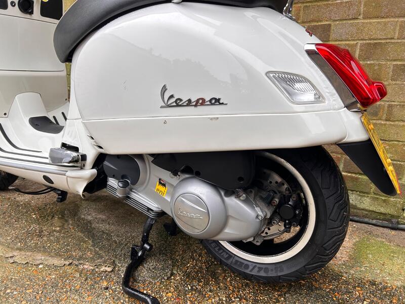 PIAGGIO Vespa GTS